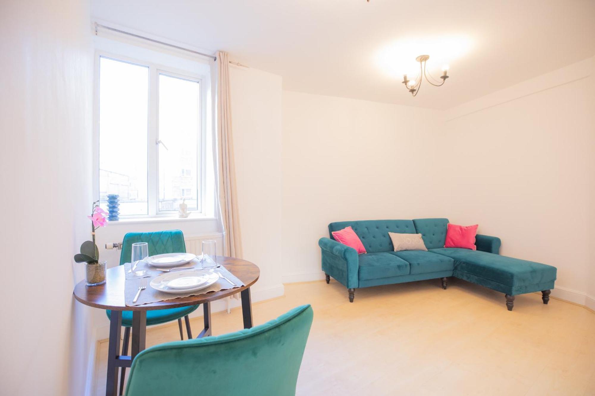 Apartment X-one Bedroom At Chelsea Cloister London