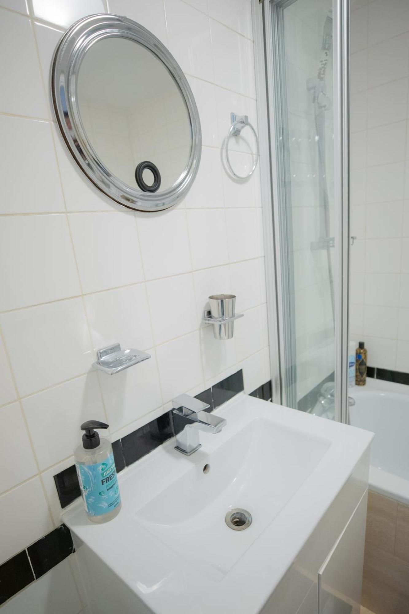 X-one Bedroom At Chelsea Cloister London