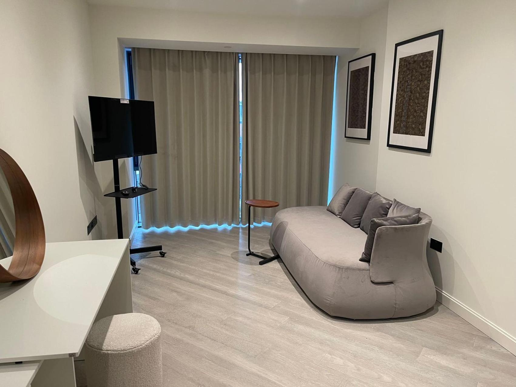 The Percy's Living Canary Wharf