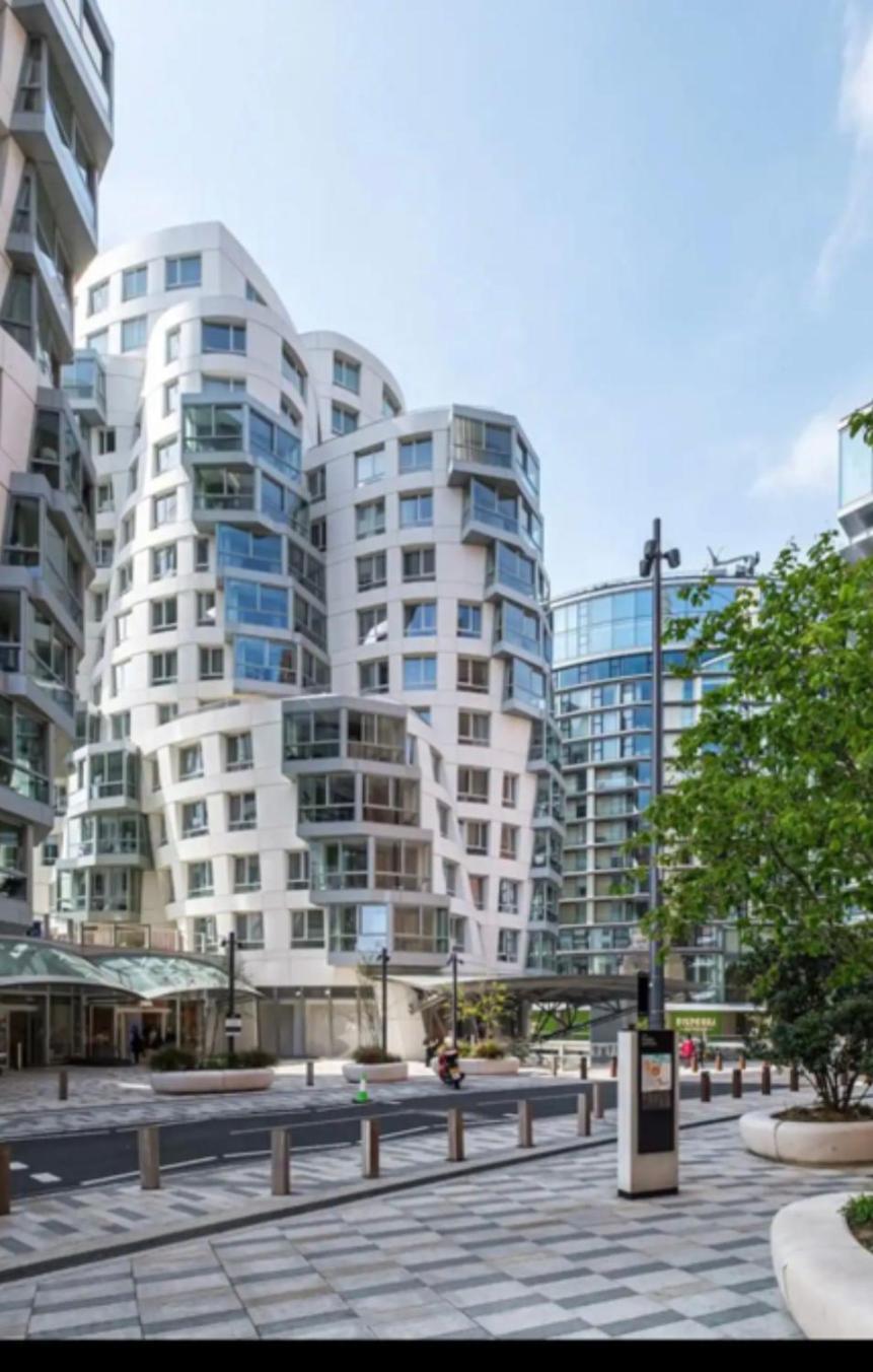 Apartment Spacious 2 Bed 2 Bath Battersea Powerstation *