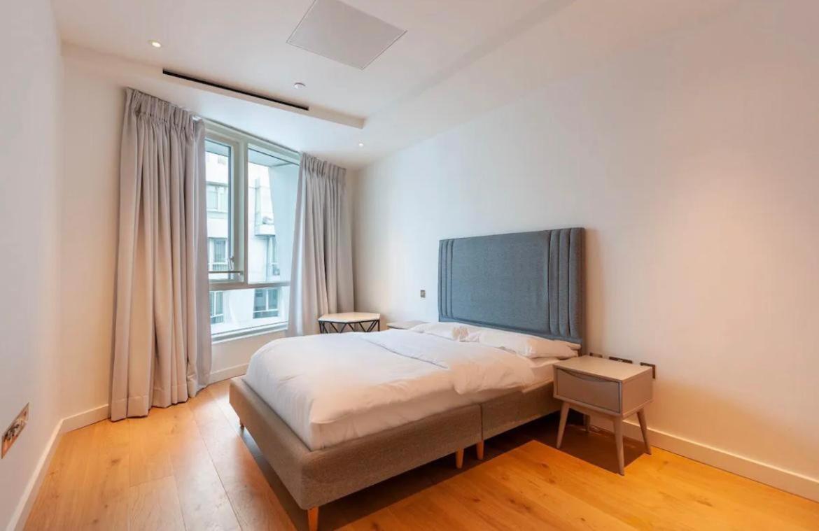 Spacious 2 Bed 2 Bath Battersea Powerstation Apartment *