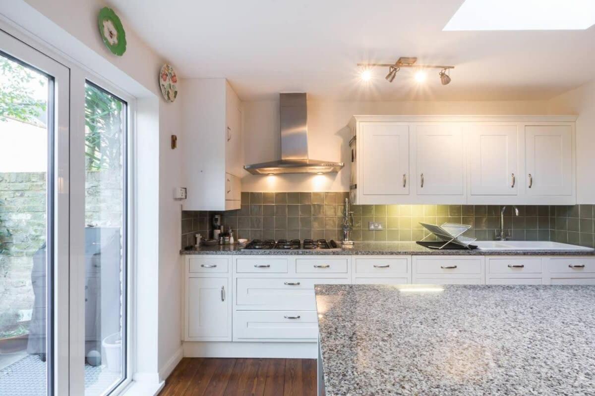 Fulham 4 Bed Family & Garden 5min From Tube Ferienhaus *