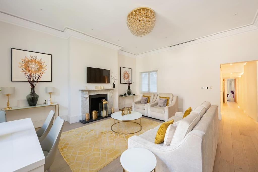 Luxury Knightsbridge - Next To Harrods Apartment *