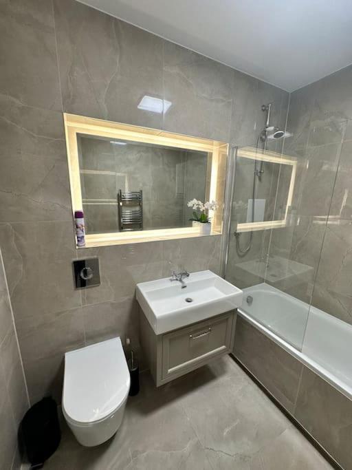 Apartment Stylish Riverside London