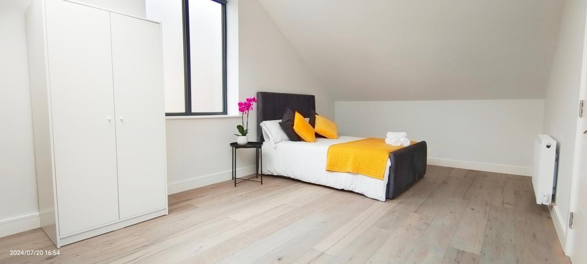 Apartment Luxurious And Modern 3b3b In Hammersmith London