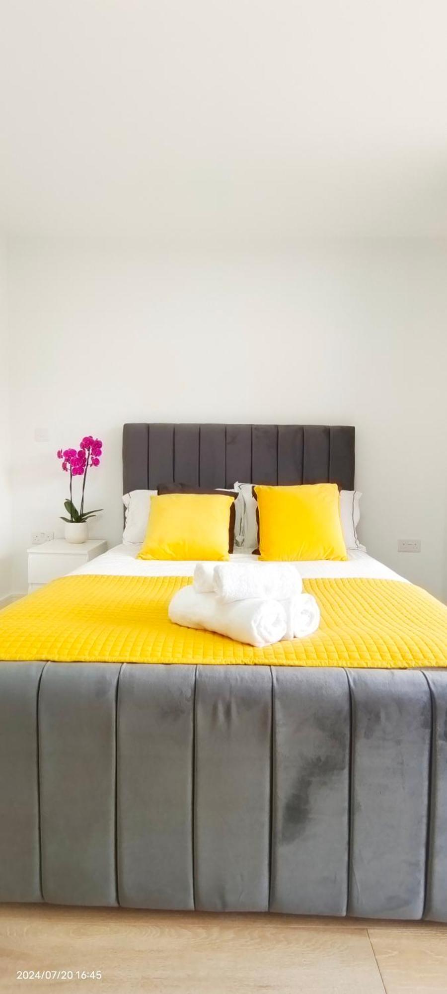 Luxurious And Modern 3b3b In Hammersmith * London
