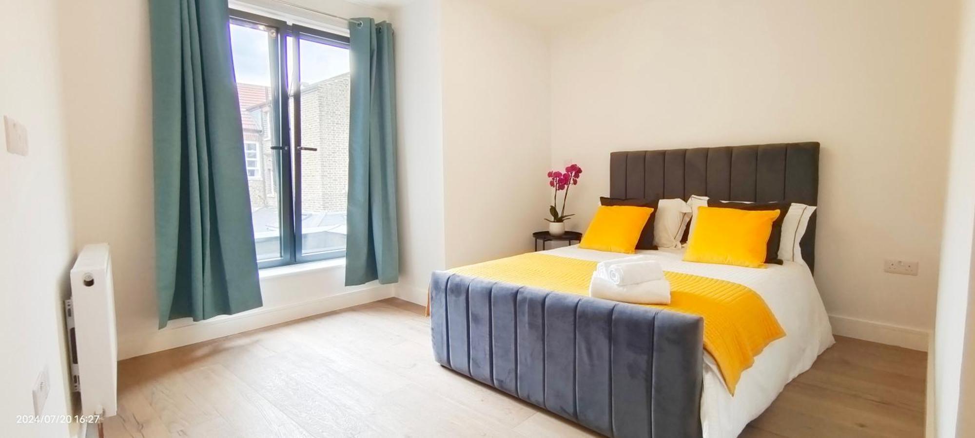Luxurious And Modern 3b3b In Hammersmith Apartment