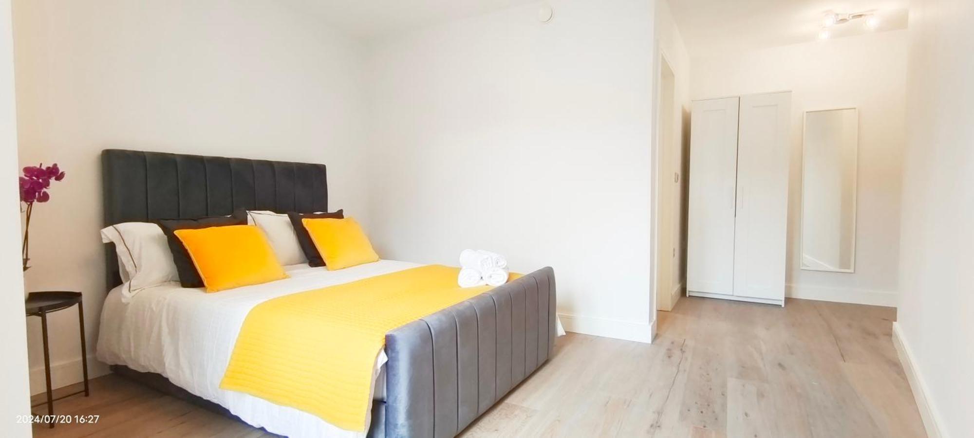 Apartment Luxurious And Modern 3b3b In Hammersmith London