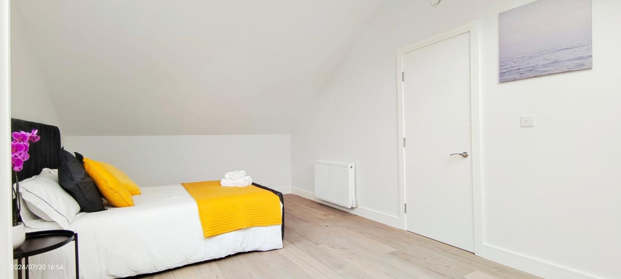 Luxurious And Modern 3b3b In Hammersmith Apartment