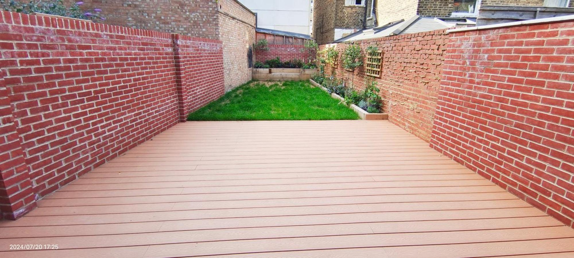 Appartement Spacious 2b2b With Garden Londen