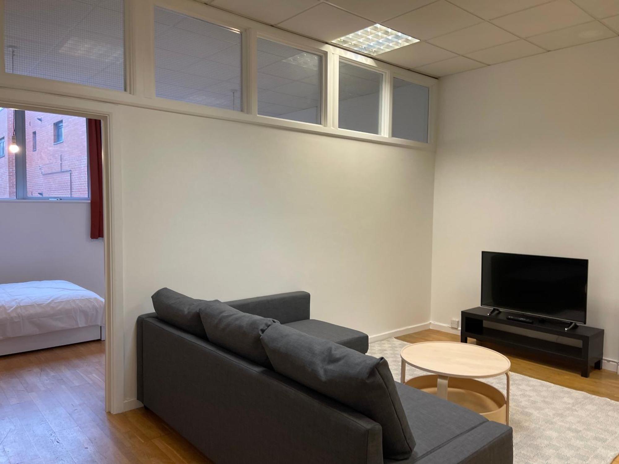 Work-friendly Dalston Flat London