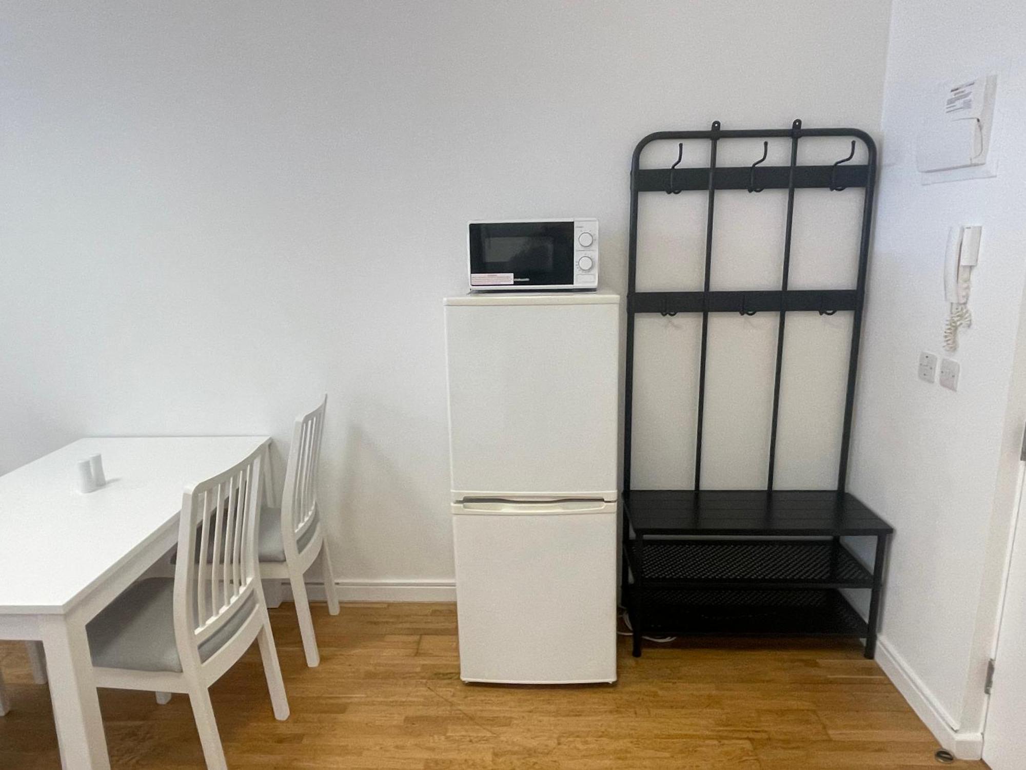 Work-friendly Dalston Flat Apartment London