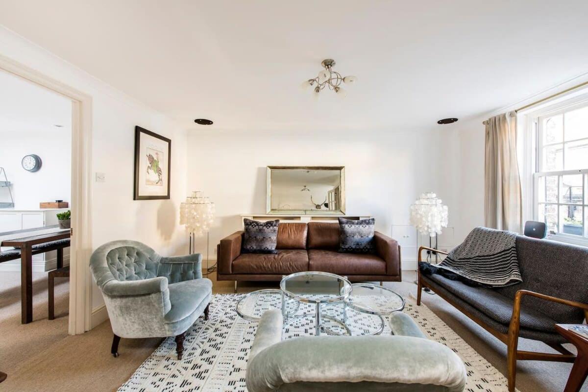 Apartment Idyllic Mews In Fantastic Location!