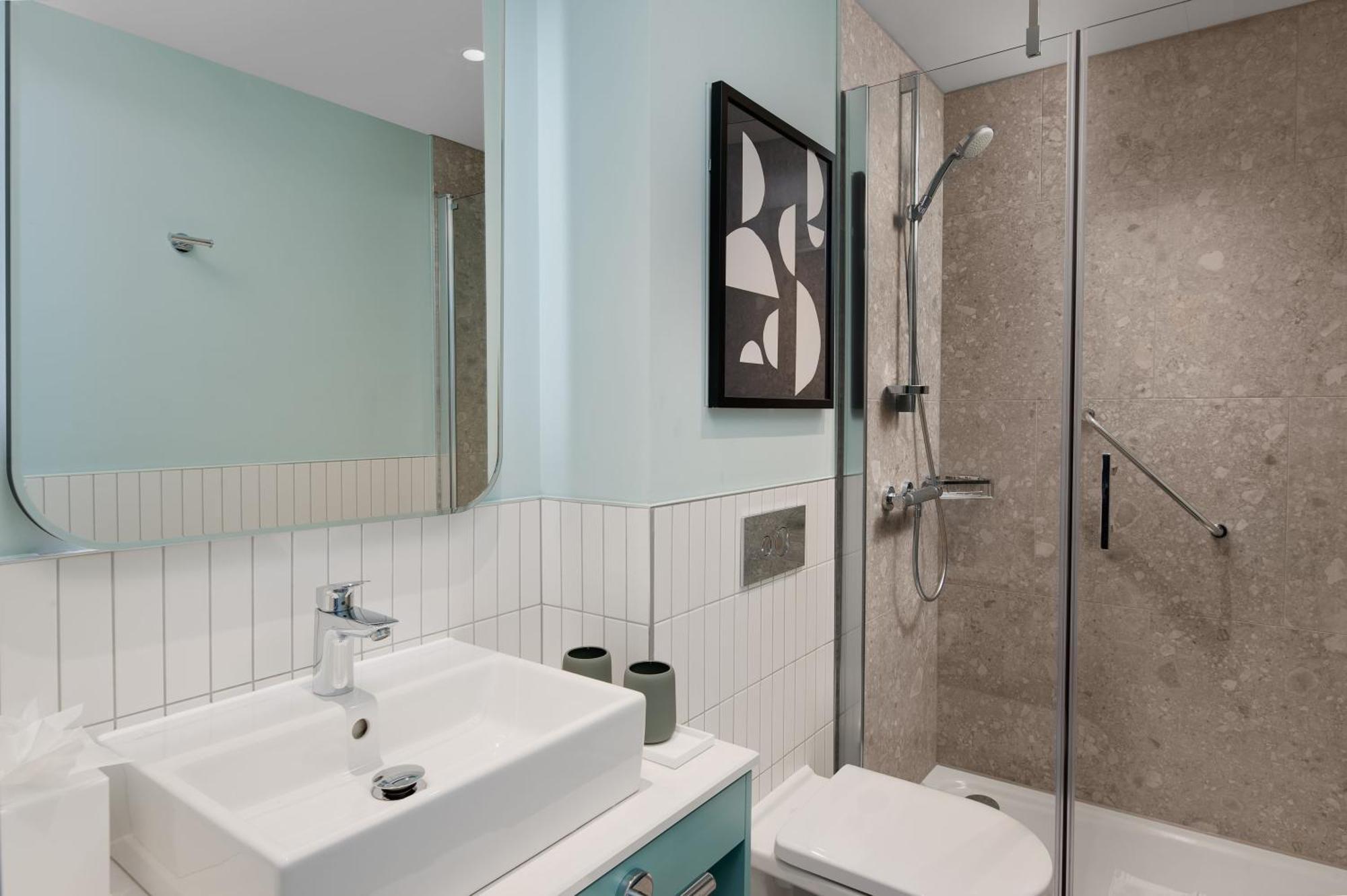 Hotel Hyatt Place East 4*