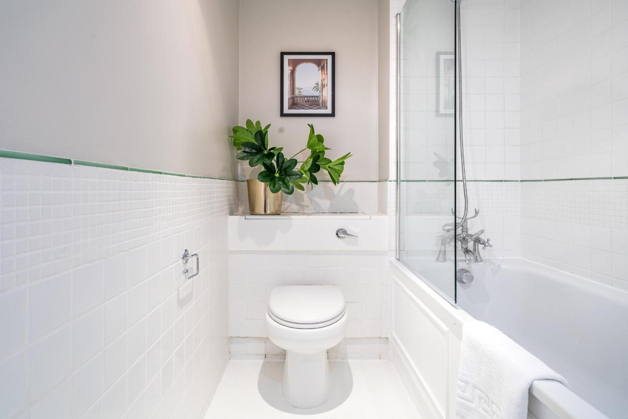Be - The Mayfair Apartment