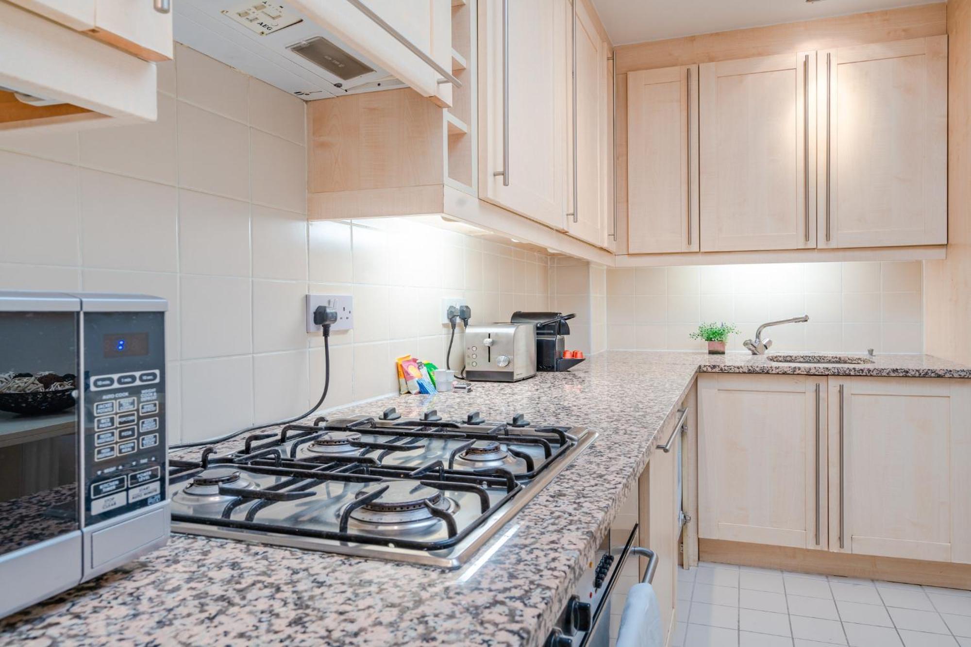 Apartment Be - The Mayfair
