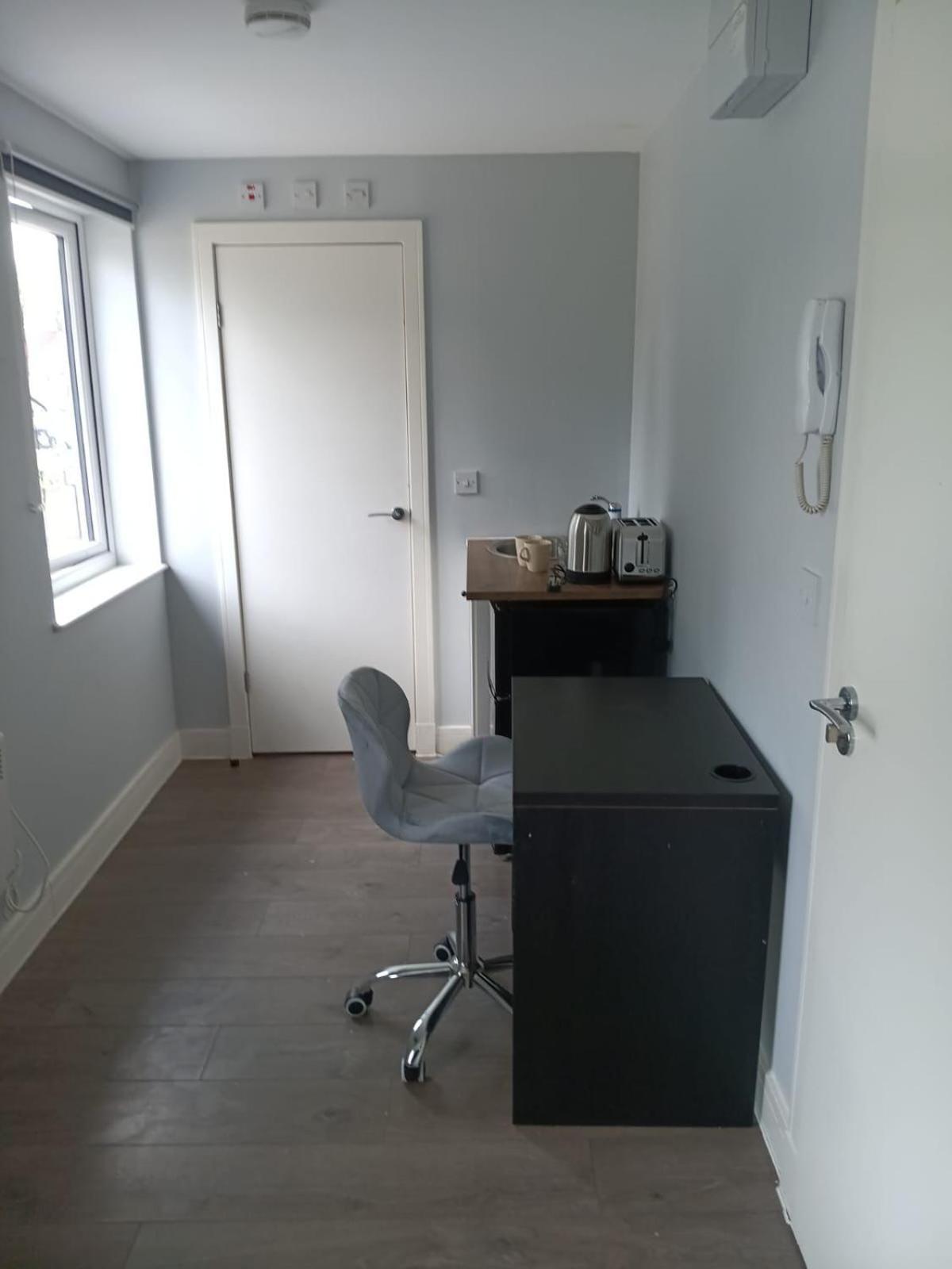 Privatunterkunft Letzi Private En-suite Near Wembley London
