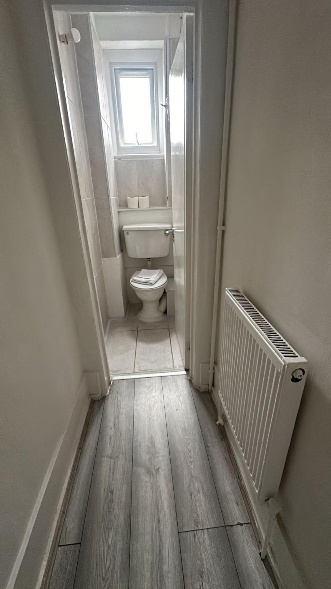 Ground Floor One Bedroom Flat * Londen