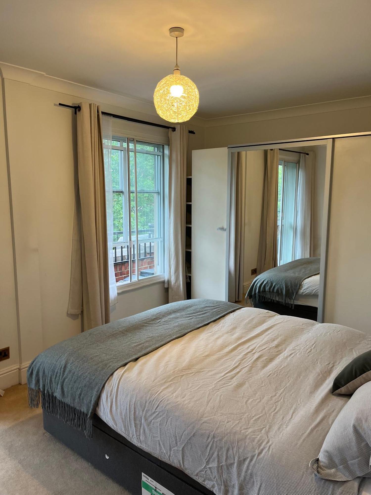 Bedroom With Private Terrace Homestay London