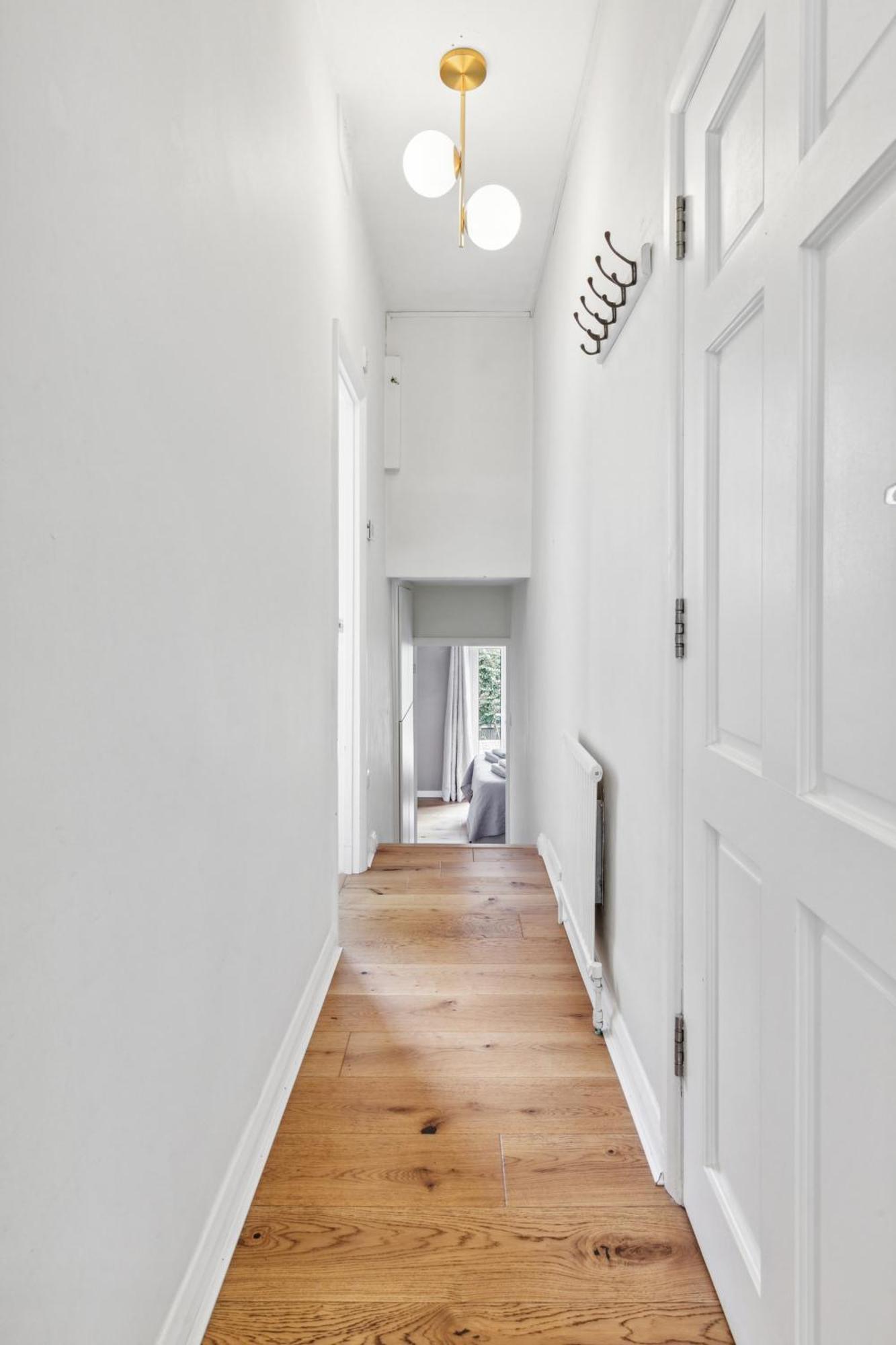 Apartment Spacious And Bright 1 Bedroom Flat *