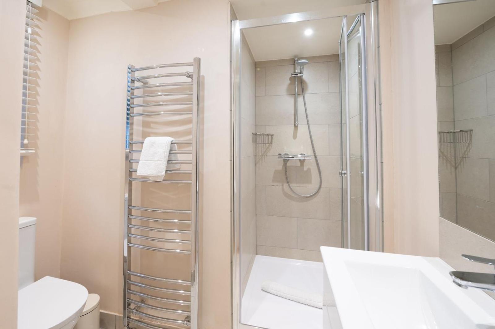 Capital Wetherby Place Apartment *