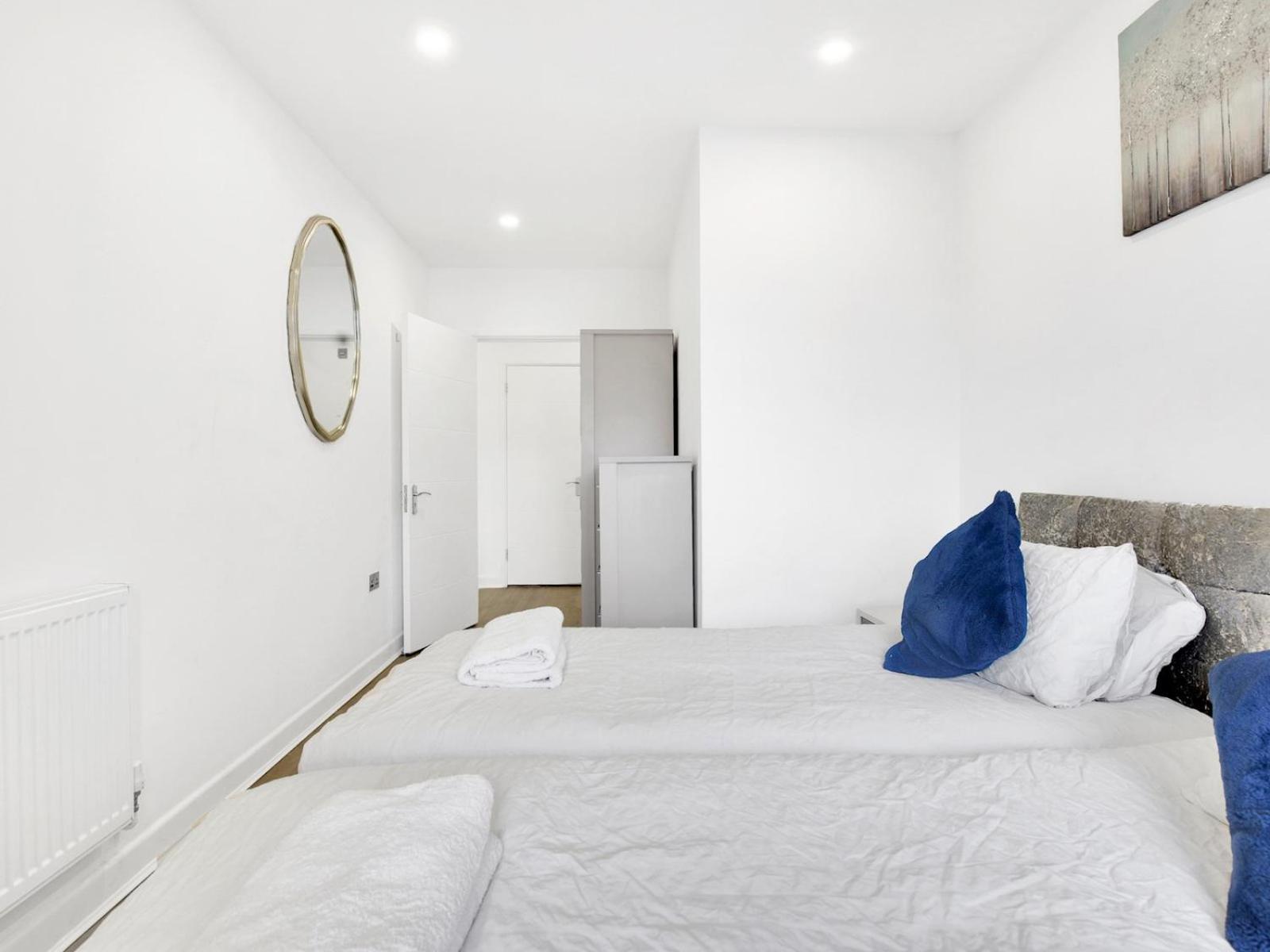 Holiday home Pass The Keys Canning Town Excel Centre Balcony