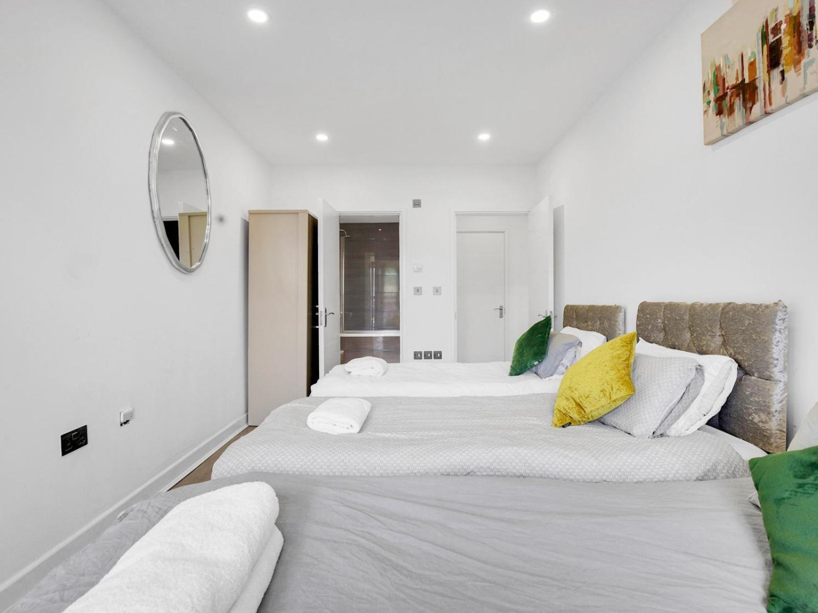 Holiday home Pass The Keys Canning Town Excel Centre Balcony *