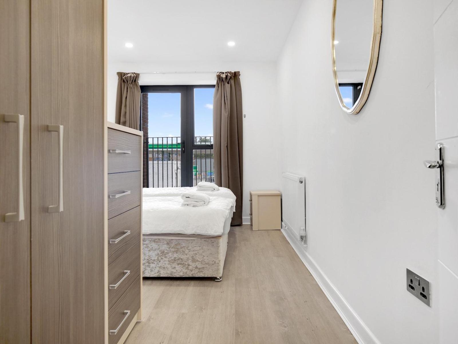 Pass The Keys Canning Town Excel Centre Balcony Holiday home London