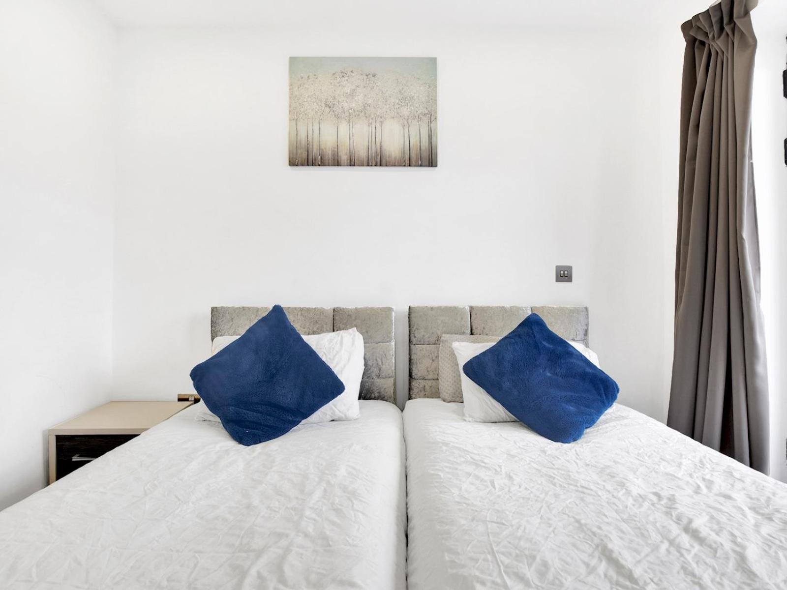 Holiday home Pass The Keys Canning Town Excel Centre Balcony