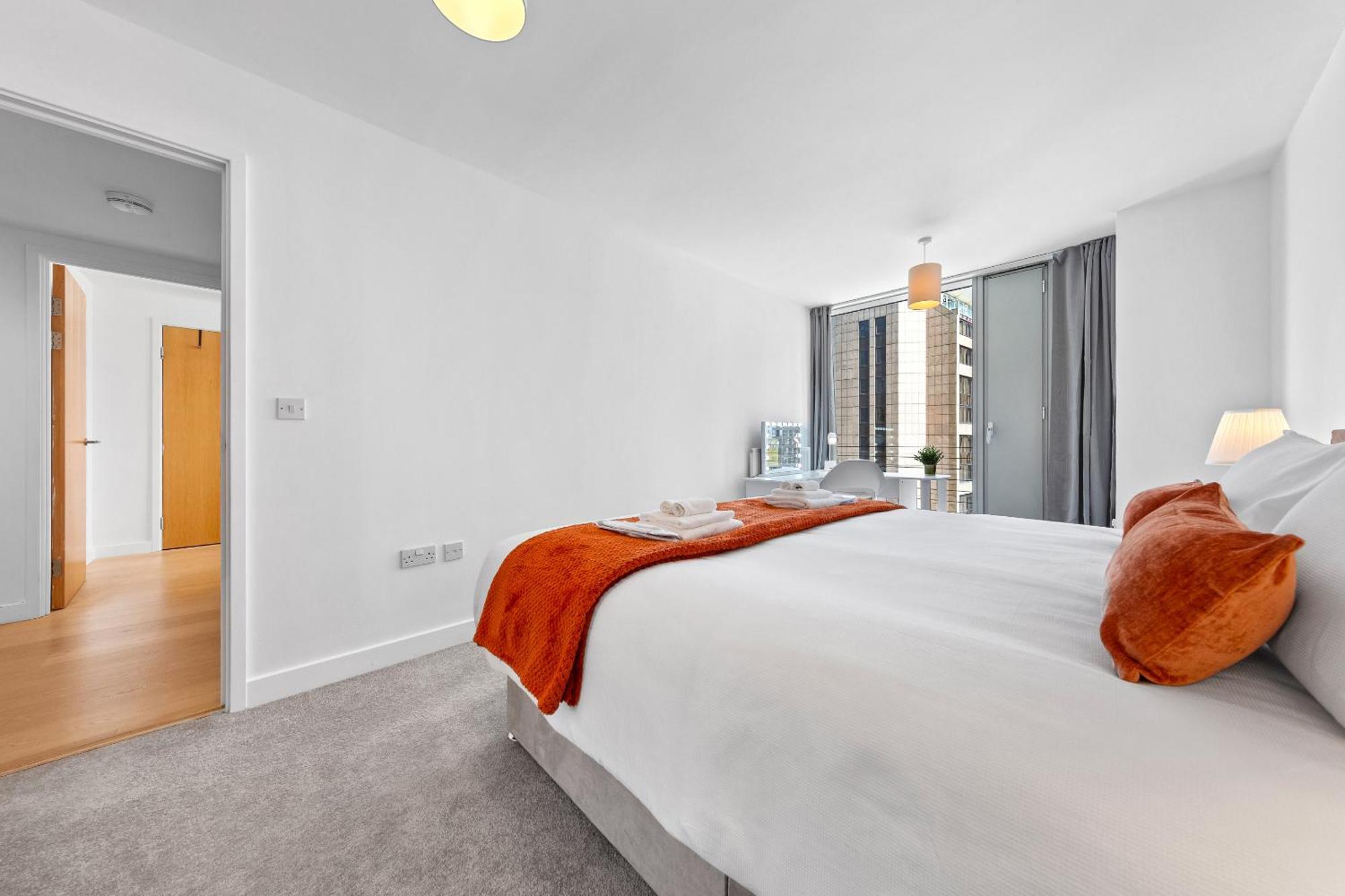 Whitby House Apartment *