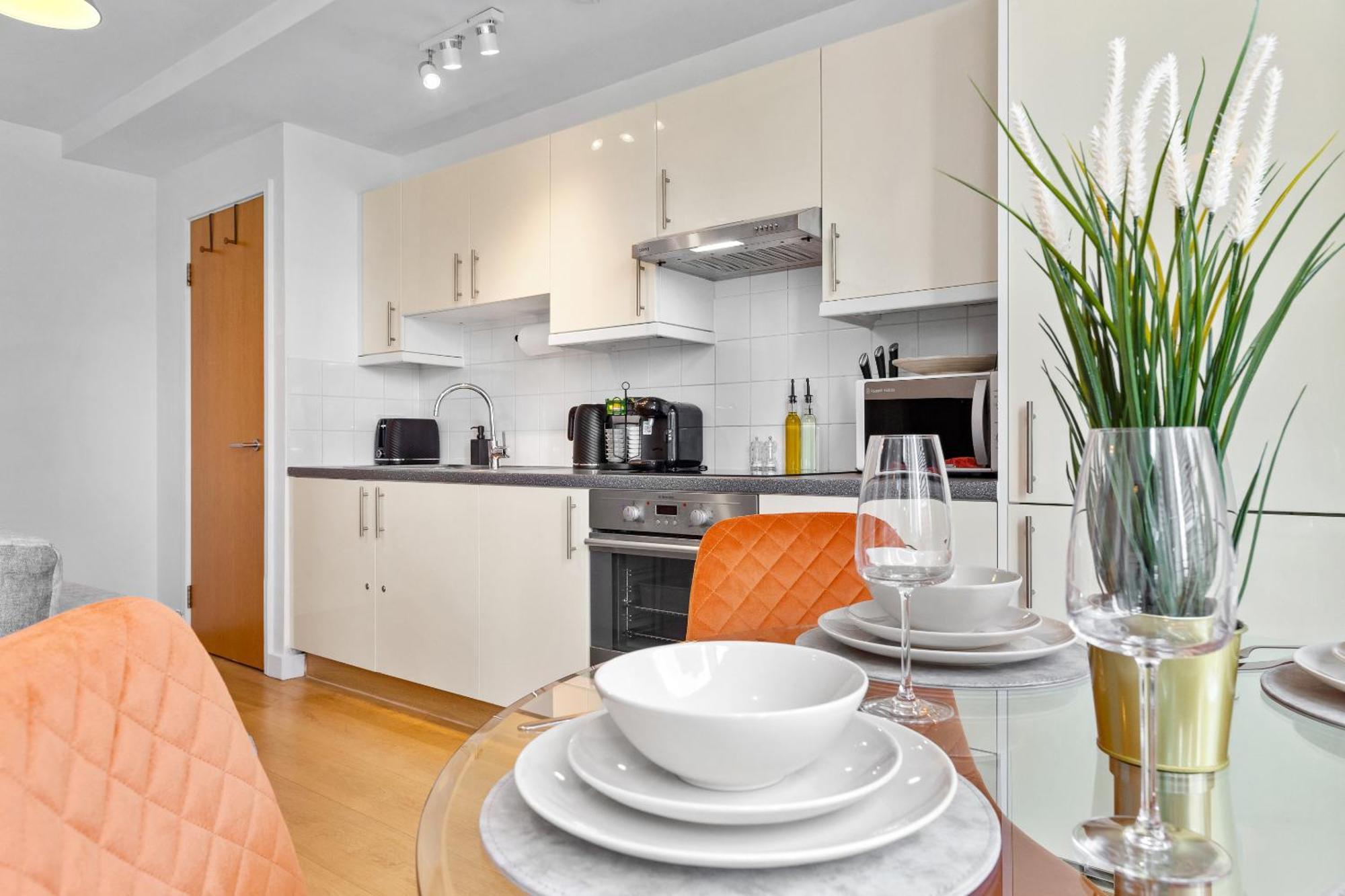 Whitby House Apartment *