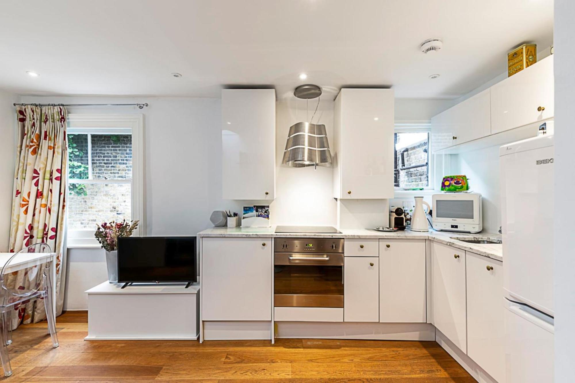 Parsons Modern One Bedroom Flat Apartment