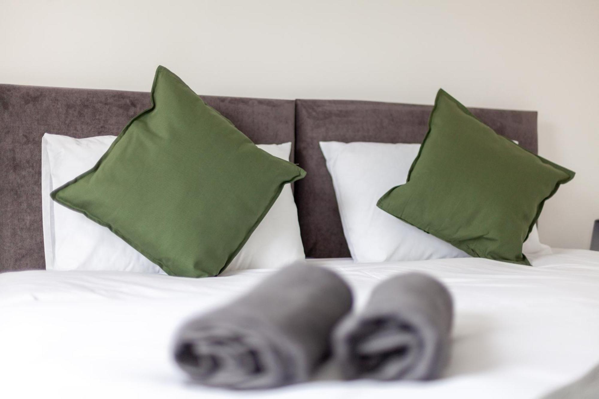 Ferienhaus Arte Serviced Stratford - 3 Bedrooms 2 Bathrooms London, Stratford, Maryland, Free Parking, Garden, Weekly Or Monthly - Up To 8 Guests London