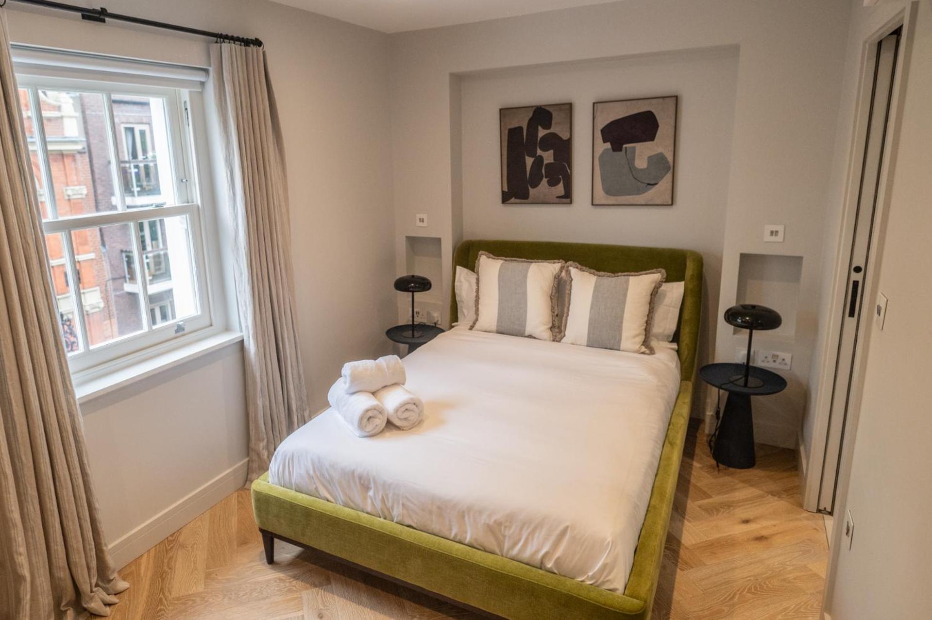 Modern 2 Bed Charlotte Street On 3rd Floor Apartamento