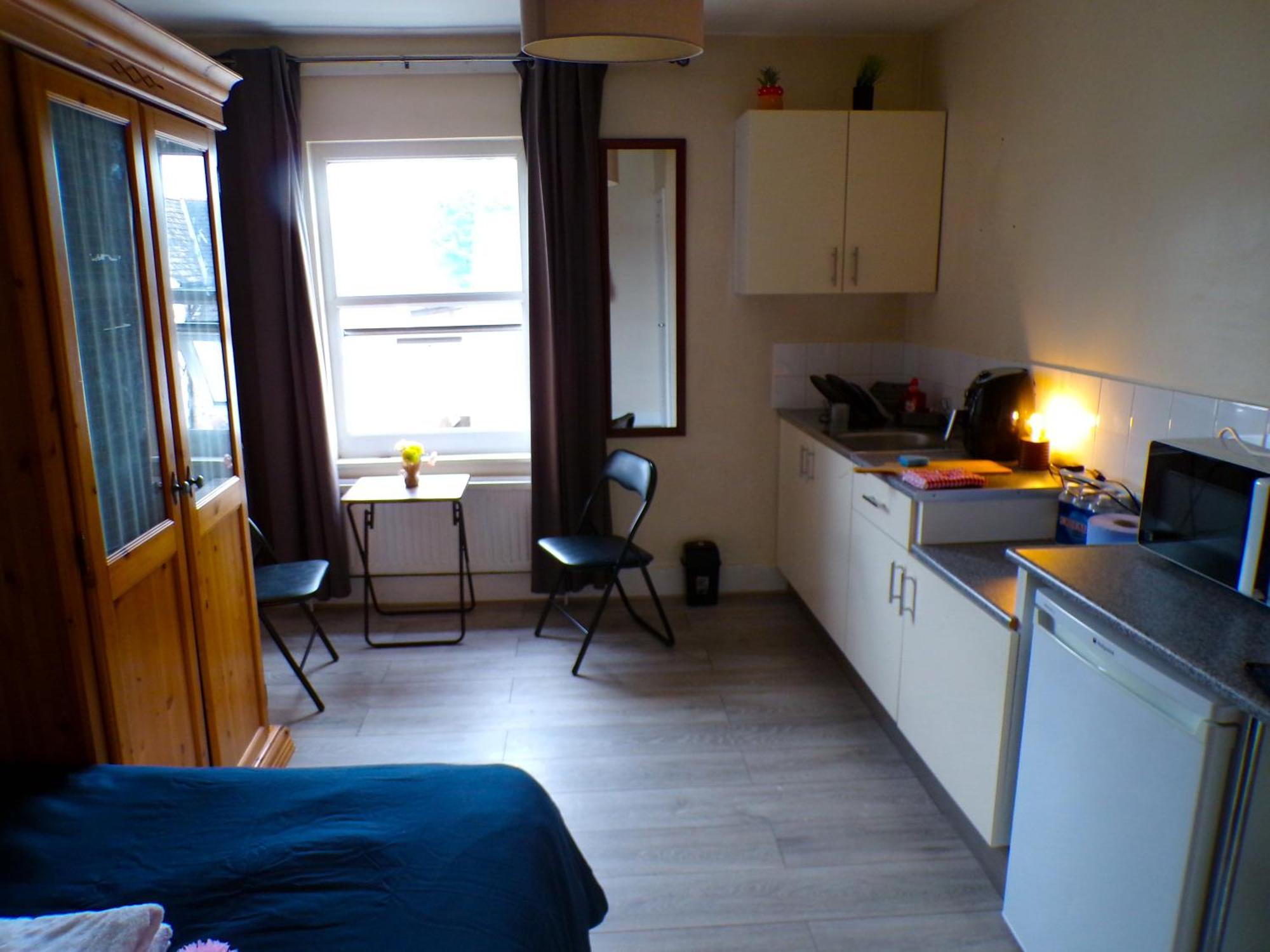 Chiswick Apartments, Center Area London