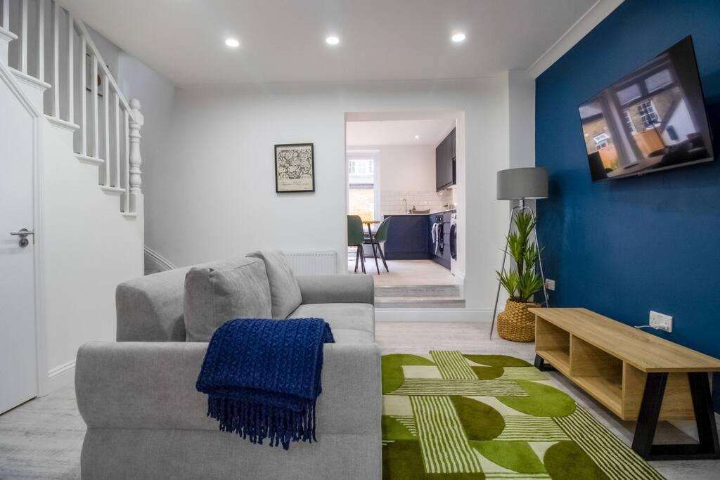 Apartment Spacious 3 Bed 3 Bath Aldgate London