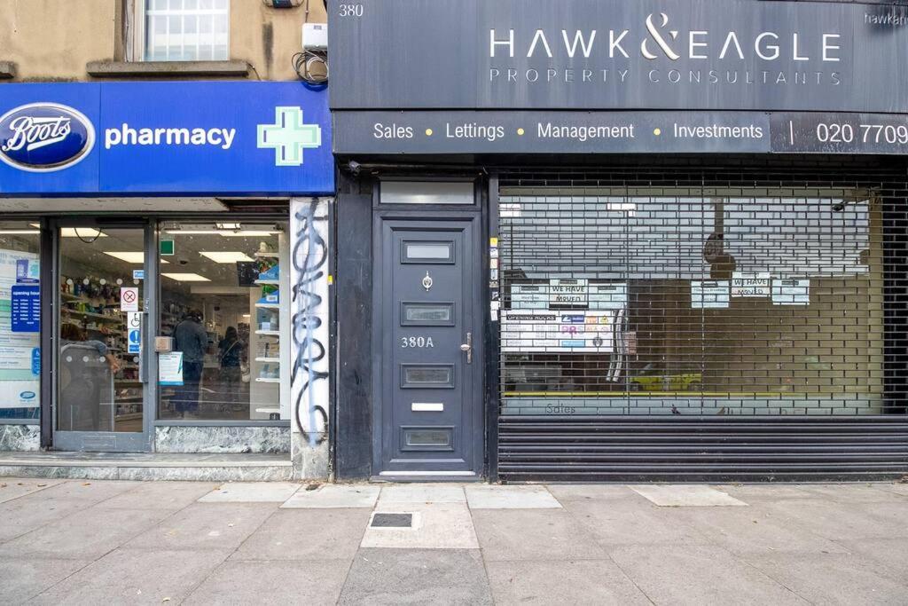 Spacious 3 Bed 3 Bath Aldgate