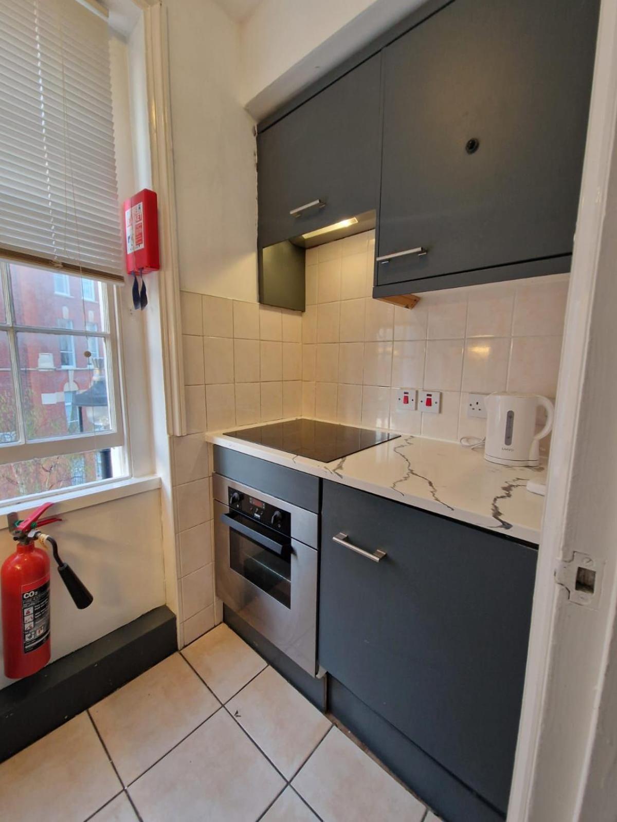 Apartment Baker Street Residences