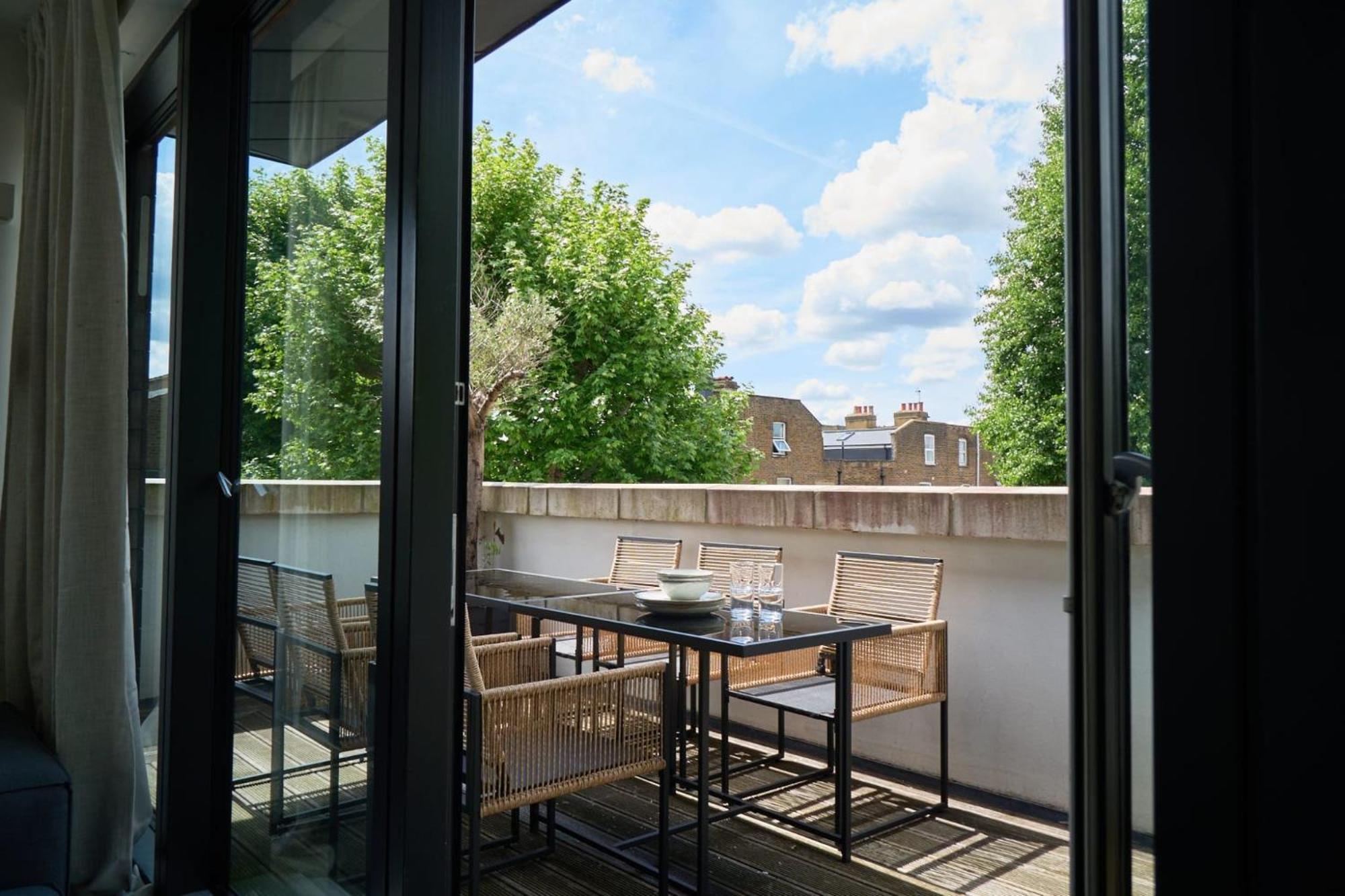Luxury West London Living In Loftus Road London Apartment