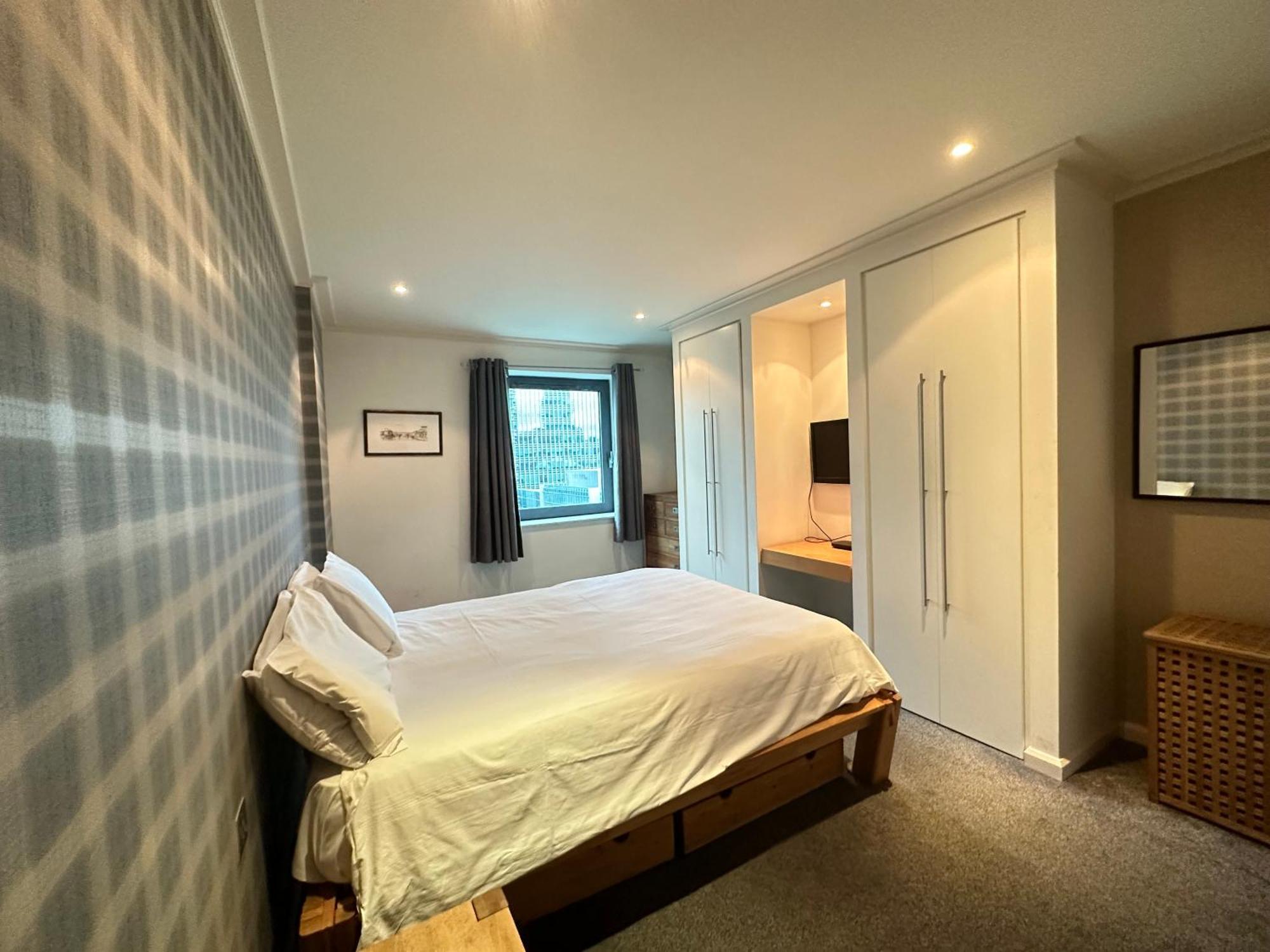 Horizon Canary Wharf Apartments * London