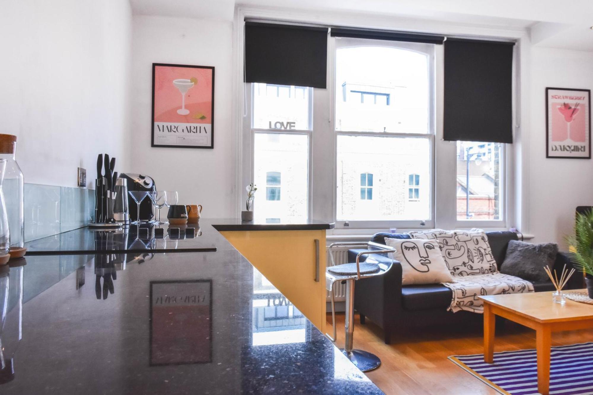 Putney , Modern-flawless ! *