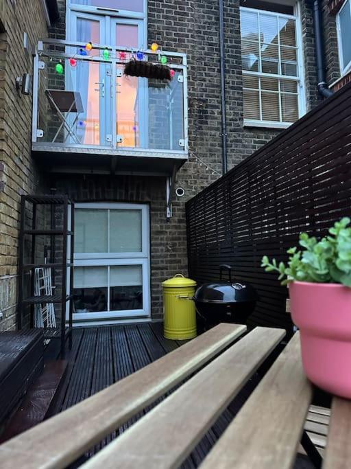 Putney , Modern-flawless ! Apartment