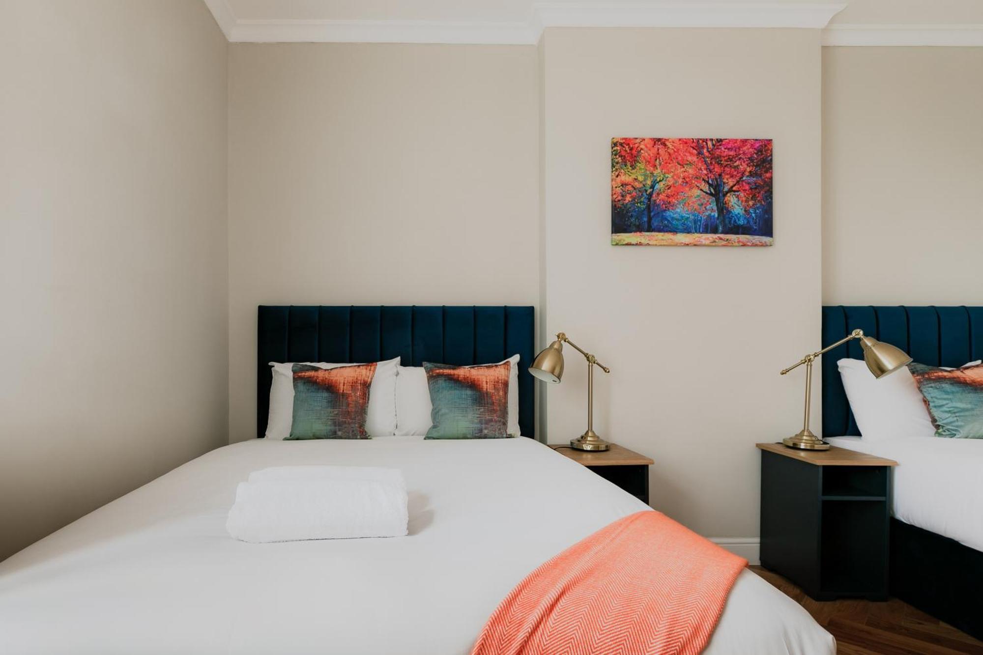Bright Near Marble Arch And Hyde Park * Londen