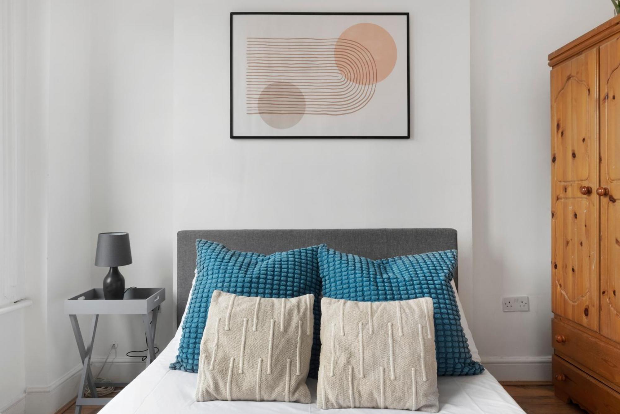 Apartment Two Bedroom Muswell Hill - Second Floor *