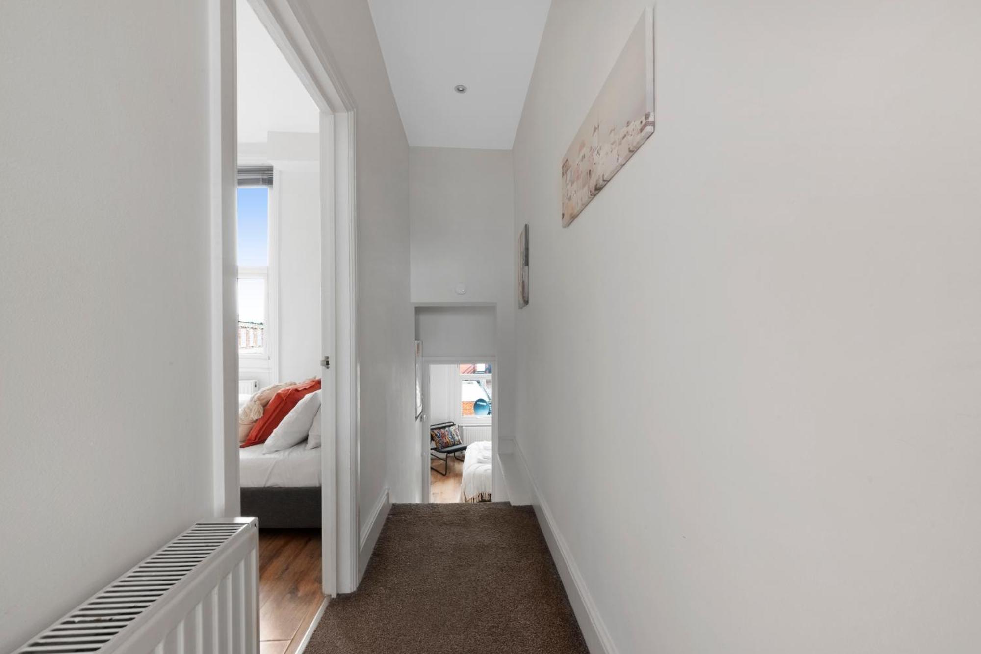 Apartment Two Bedroom Muswell Hill - Second Floor *