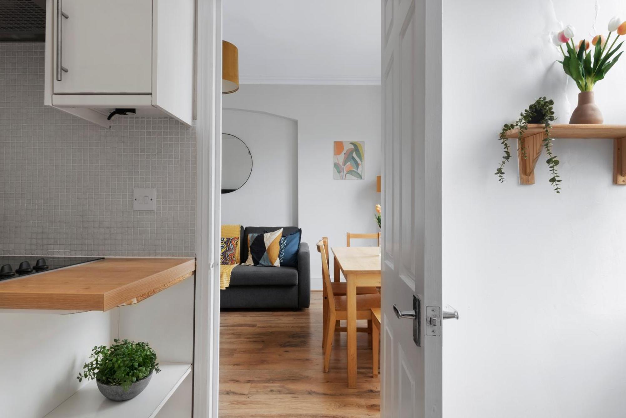 Two Bedroom Muswell Hill - Second Floor Apartment London