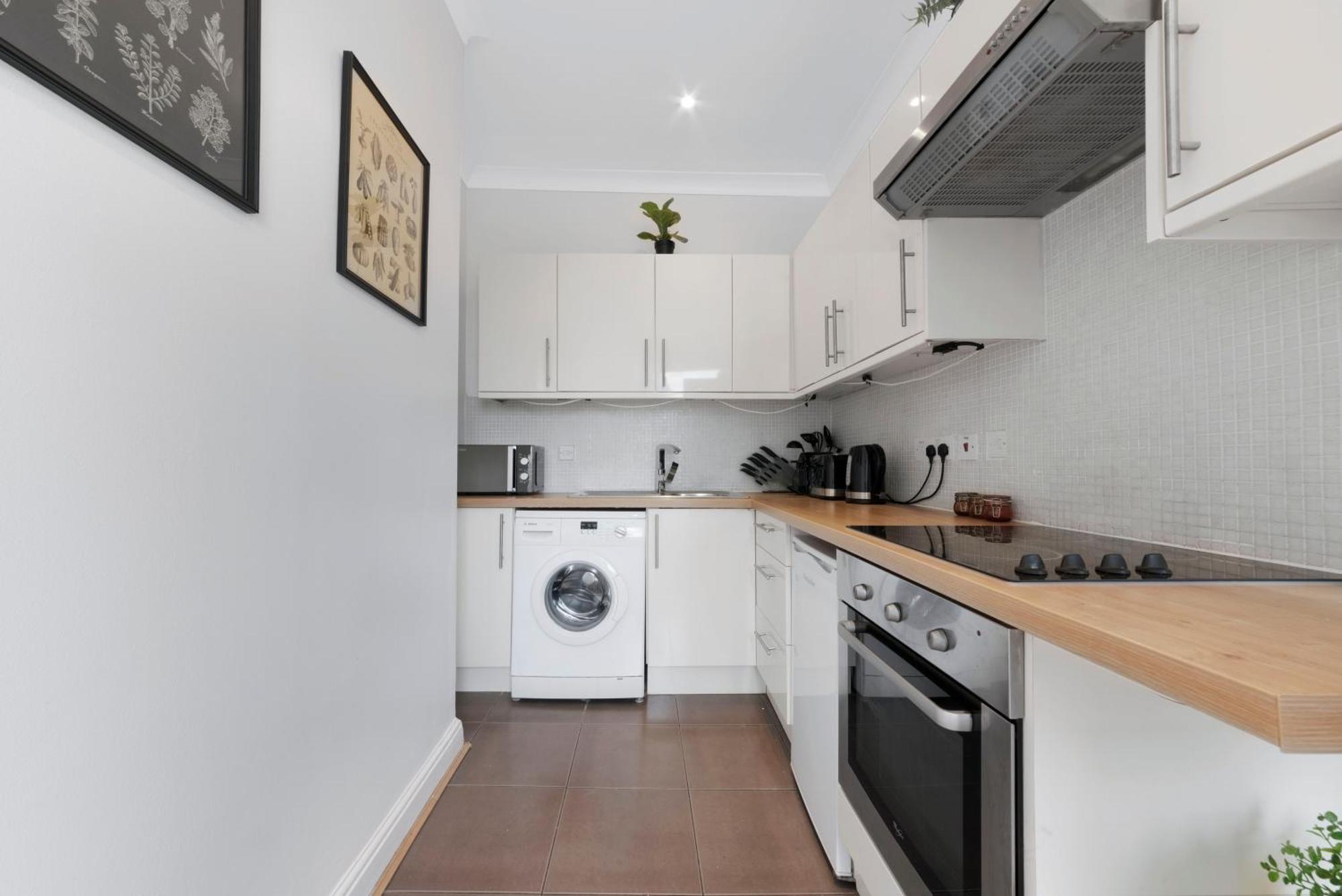 Two Bedroom Muswell Hill - Second Floor London