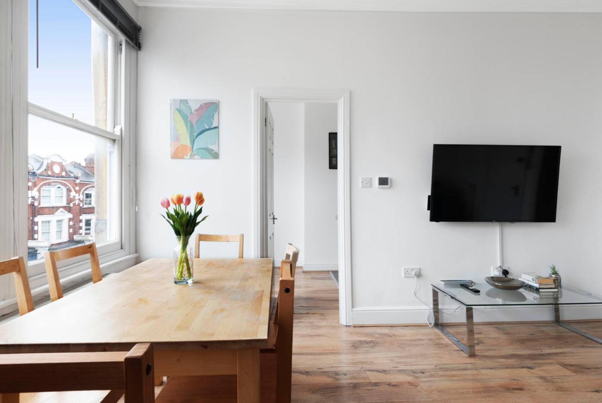 Apartment Two Bedroom Muswell Hill - Second Floor London
