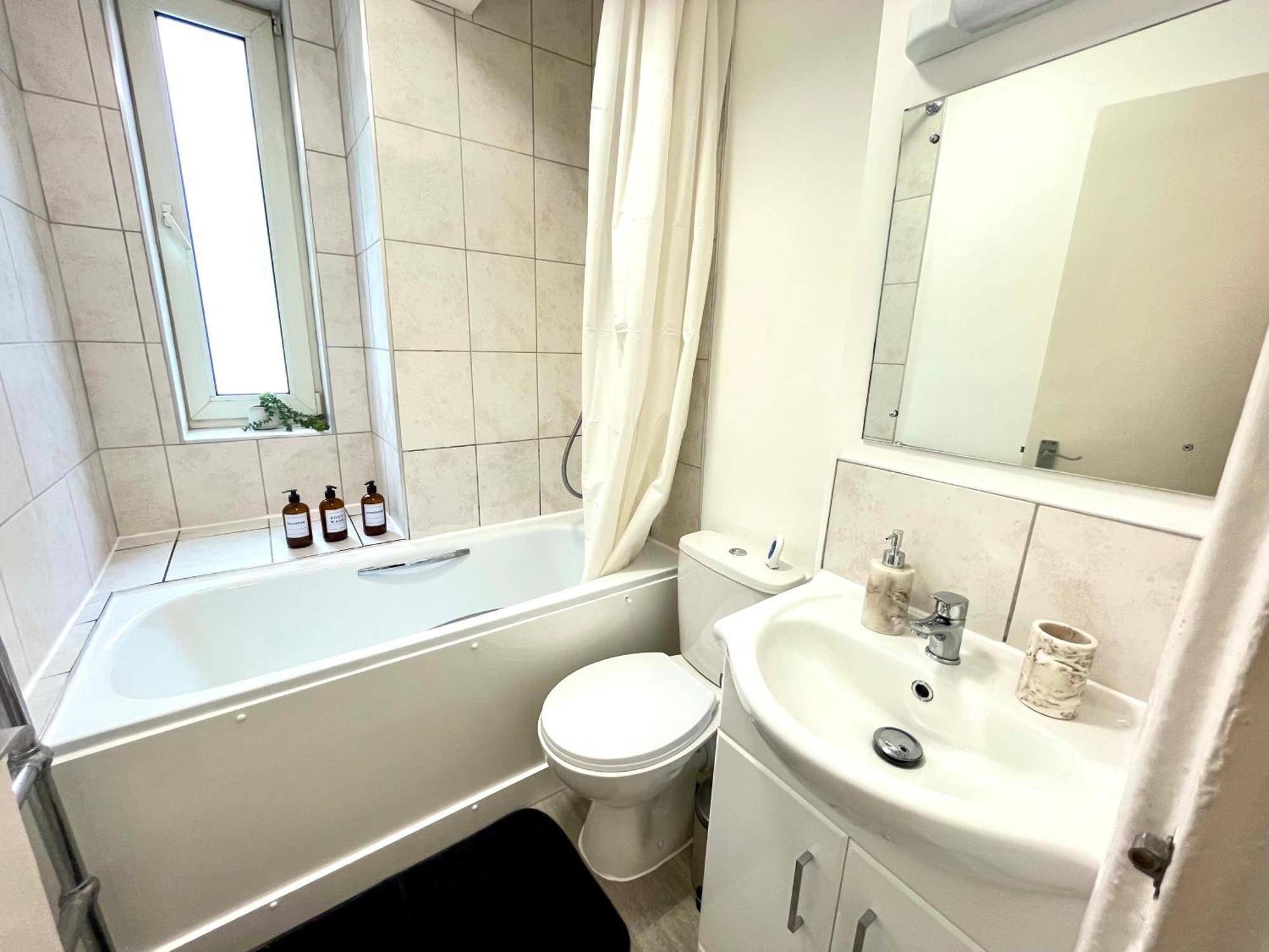 Spacious - South Kensington - Harrods * London