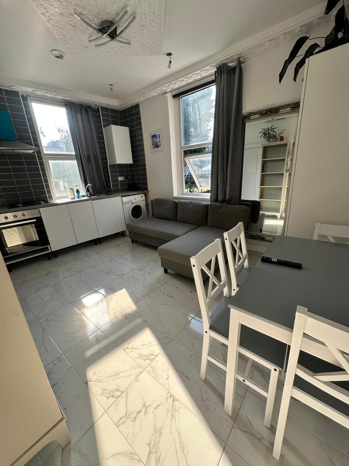 First Floor One Bedroom Flat Bell Street Appartement *